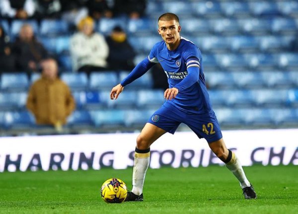 盈丰配资 天空：米堡想签切尔西后卫吉尔克里斯特，多家英冠球队对他有意