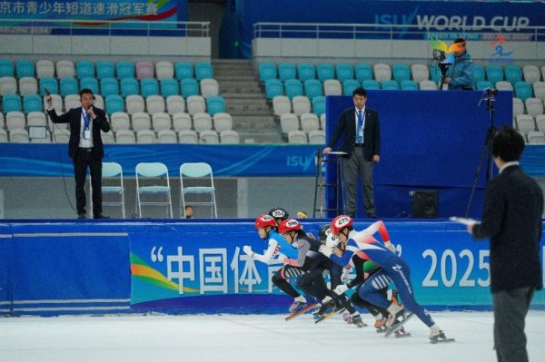 峪科配资 市青少年短道速滑冠军赛落幕 15个区251名小将参赛